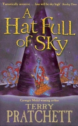 A Hat Full of Sky (Discworld 32) by Terry Pratchett